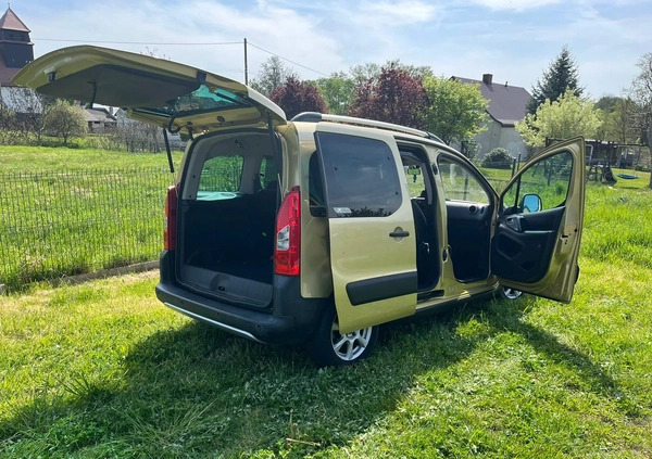 Citroen Berlingo cena 22450 przebieg: 190170, rok produkcji 2009 z Złotów małe 277